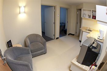 Durham College/Uoit Residence - South Village Oshawa Esterno foto